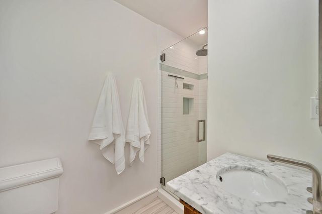 9798 Blue Lake Dr, Folsom, CA 95630