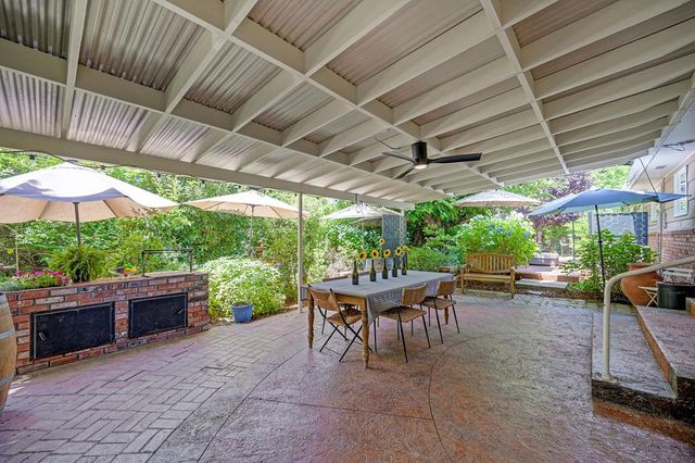 9798 Blue Lake Dr, Folsom, CA 95630