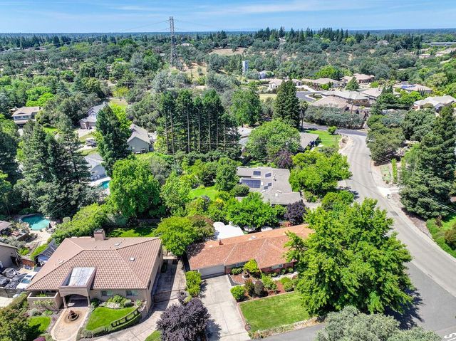 9798 Blue Lake Dr, Folsom, CA 95630