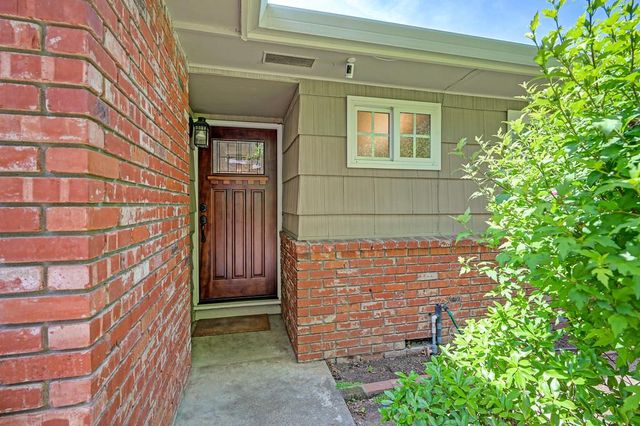 9798 Blue Lake Dr, Folsom, CA 95630