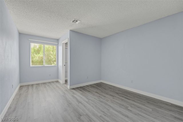 6869 Tamarus Street 202, Las Vegas, NV 89119