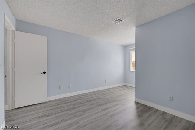 6869 Tamarus Street 202, Las Vegas, NV 89119
