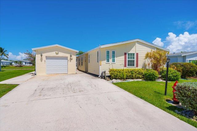 8512 Marlberry Court, Port St Lucie, FL 34952