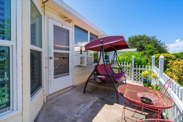 8512 Marlberry Court, Port St Lucie, FL 34952