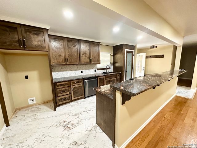 2918 Chisholm Trail, San Antonio, TX 78217