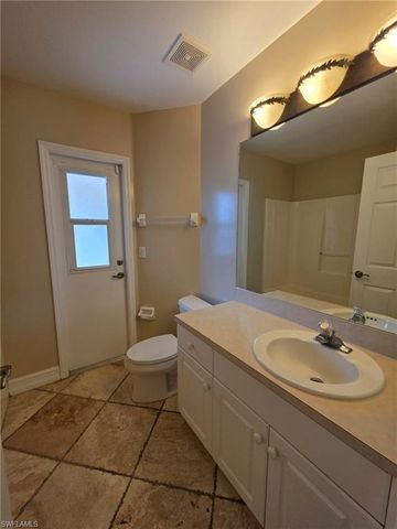 820 Rue Labeau CIR, Fort Myers, FL 33913