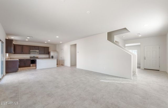 42860 W Peters Drive, Maricopa, AZ 85138