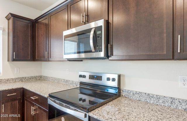 42860 W Peters Drive, Maricopa, AZ 85138