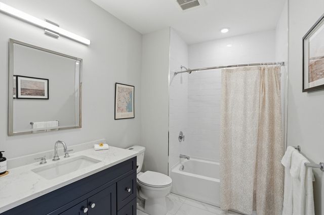 267 Old Colony 506, Boston, MA 02127