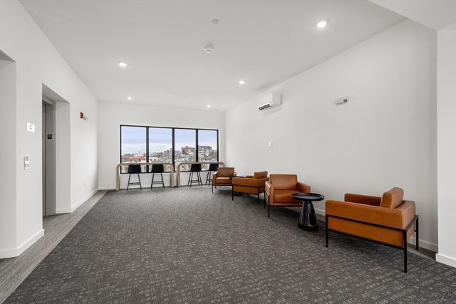 267 Old Colony 506, Boston, MA 02127