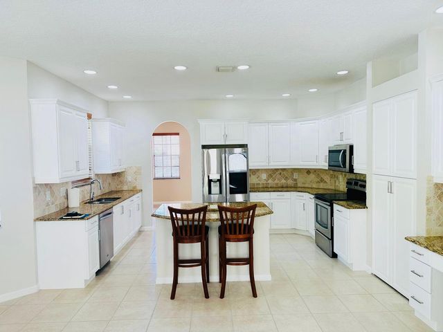 1777 Annandale Circle, Royal Palm Beach, FL 33411