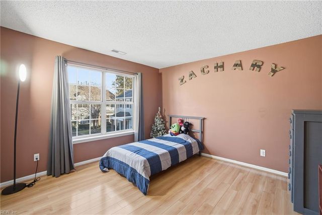 4980 Cypress Point CIR # 204, Virginia Beach, VA 23455