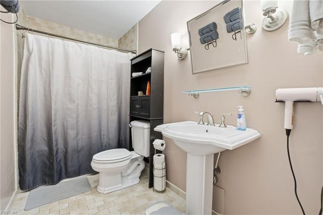 4980 Cypress Point CIR # 204, Virginia Beach, VA 23455