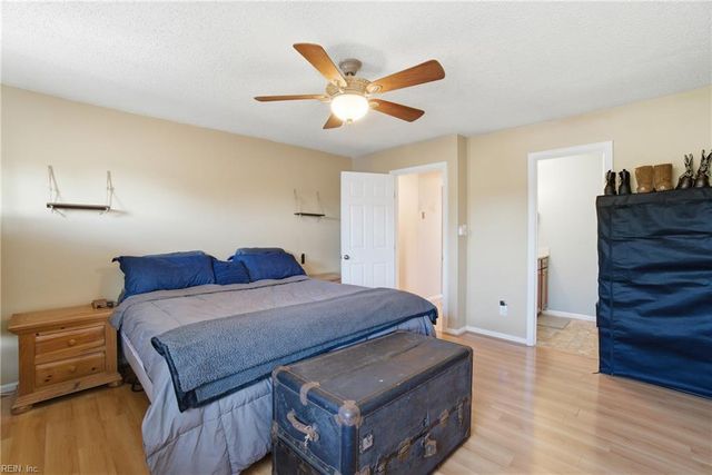 4980 Cypress Point CIR # 204, Virginia Beach, VA 23455