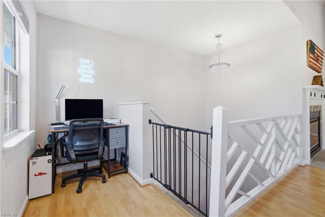 4980 Cypress Point CIR # 204, Virginia Beach, VA 23455