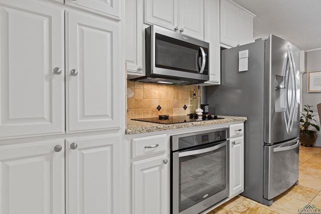 204 Ramblewood Court, Longview, TX 75605