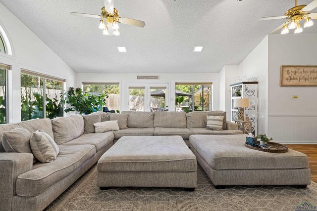 204 Ramblewood Court, Longview, TX 75605