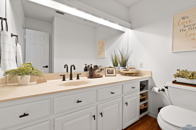 204 Ramblewood Court, Longview, TX 75605