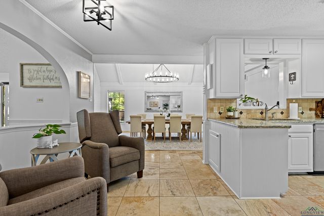 204 Ramblewood Court, Longview, TX 75605