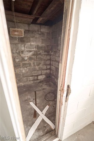 6511 Fullerton Avenue, Cleveland, OH 44105