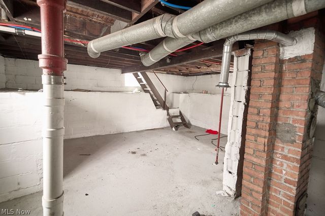 6511 Fullerton Avenue, Cleveland, OH 44105