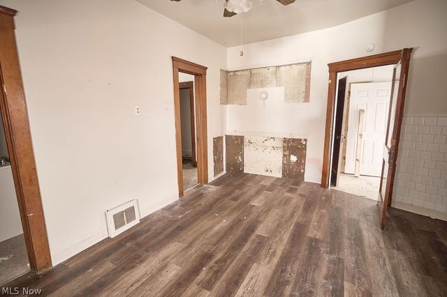 6511 Fullerton Avenue, Cleveland, OH 44105