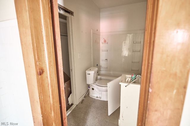 6511 Fullerton Avenue, Cleveland, OH 44105