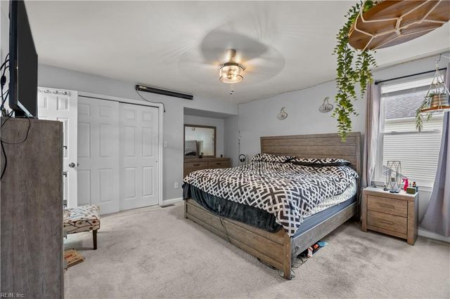 3 Travis CIR, Hampton, VA 23669