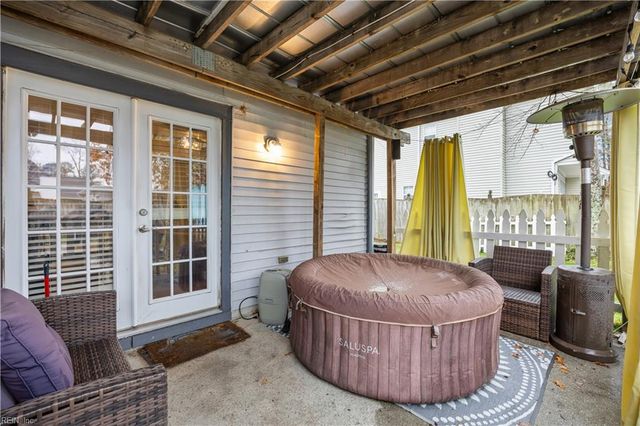 3 Travis CIR, Hampton, VA 23669