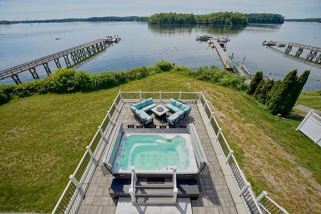 30 Cedar Point Road, Durham, NH 03824
