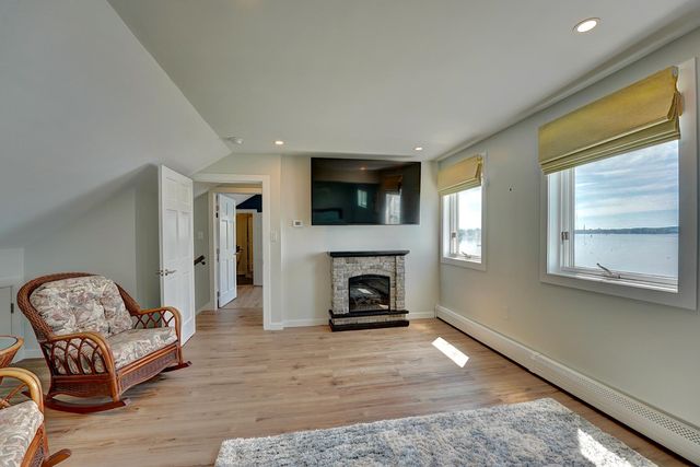 30 Cedar Point Road, Durham, NH 03824