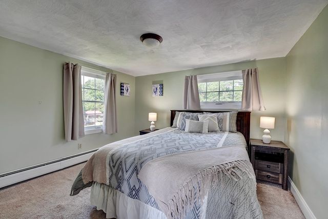 30 Cedar Point Road, Durham, NH 03824