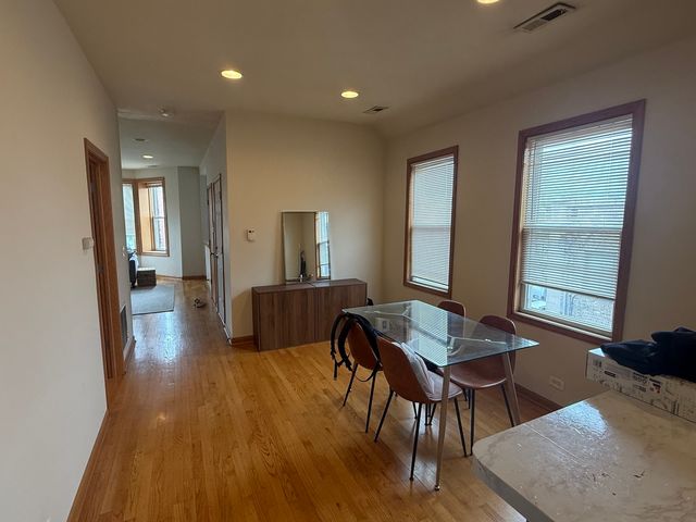 2418 N Western Avenue 3F, Chicago, IL 60647