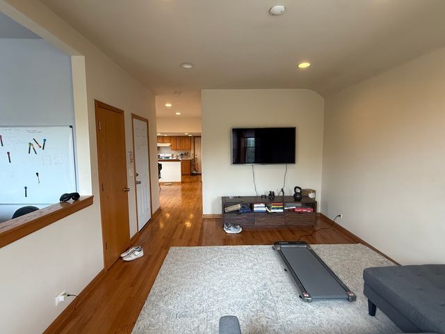2418 N Western Avenue 3F, Chicago, IL 60647