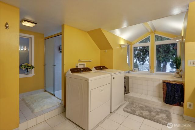 10538 48th Place NE, Kirkland, WA 98033