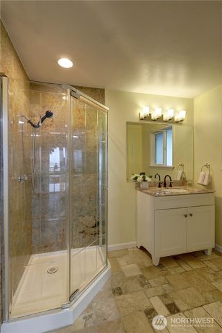 10538 48th Place NE, Kirkland, WA 98033