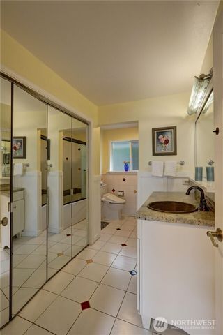 10538 48th Place NE, Kirkland, WA 98033