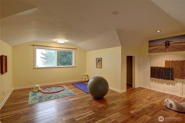 10538 48th Place NE, Kirkland, WA 98033