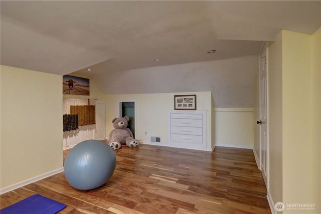 10538 48th Place NE, Kirkland, WA 98033