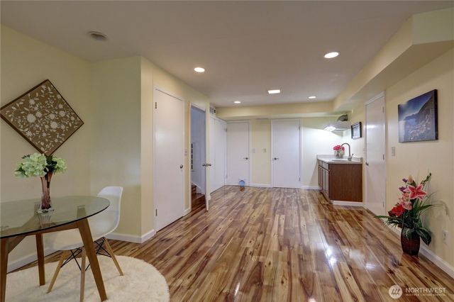 10538 48th Place NE, Kirkland, WA 98033