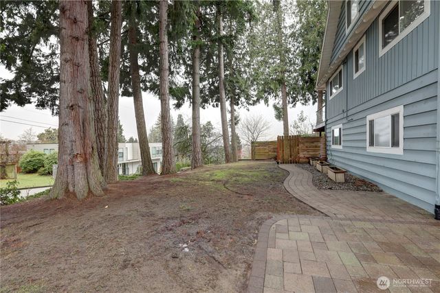 10538 48th Place NE, Kirkland, WA 98033