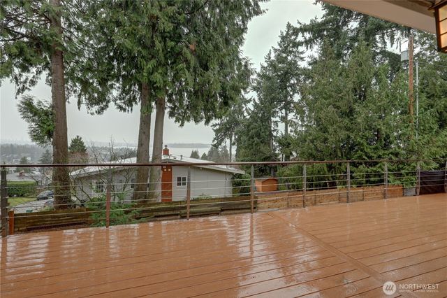 10538 48th Place NE, Kirkland, WA 98033