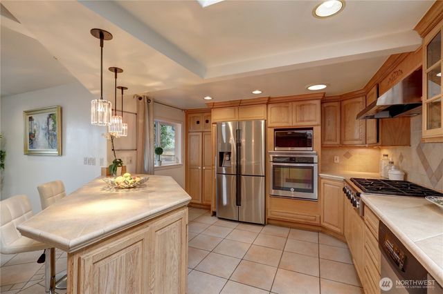 10538 48th Place NE, Kirkland, WA 98033