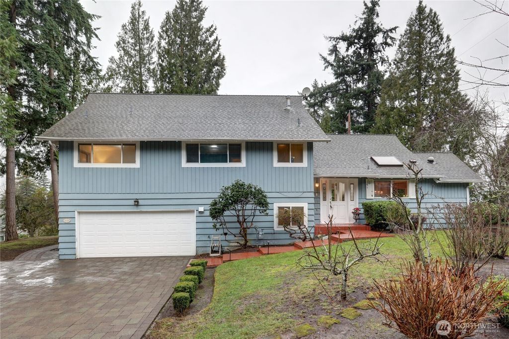 10538 48th Place NE, Kirkland, WA 98033