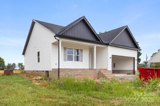 244 Little Wilkesboro Road, Harmony, NC 28634