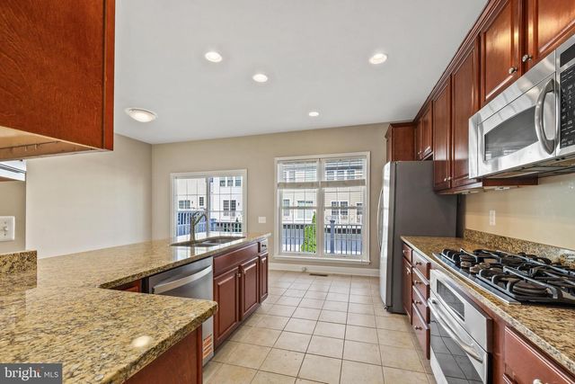 14873 POTOMAC BRANCH DR, Woodbridge, VA 22191