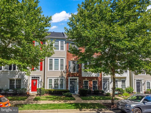 14873 POTOMAC BRANCH DR, Woodbridge, VA 22191