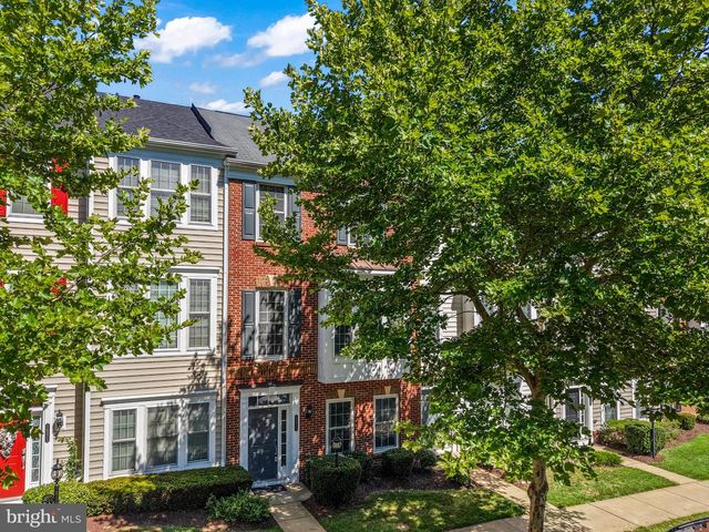 14873 POTOMAC BRANCH DR, Woodbridge, VA 22191