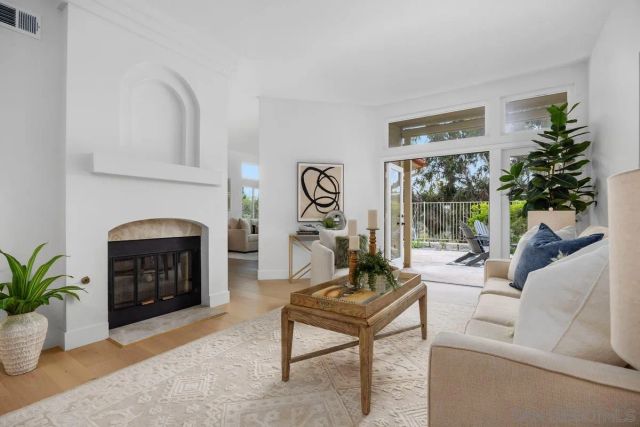 1504 Caminito Solidago, La Jolla, CA 92037