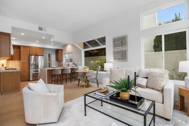1504 Caminito Solidago, La Jolla, CA 92037